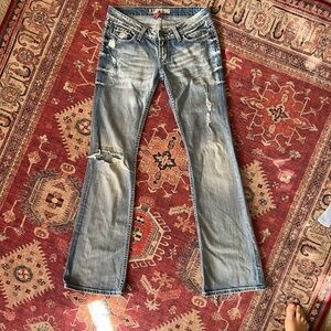 Women's Buckle Stella stretch distressed jeans in 26 x 33.5"